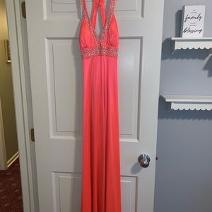 Coral prom dress size 3/4. Worn twice.